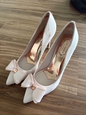 Ted Baker Blush Bow Pointed-Toe Heels